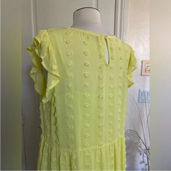 SO® Pom Pom textured Flutter Sleeve Tiered Midi Dress - Picture 2 of 15